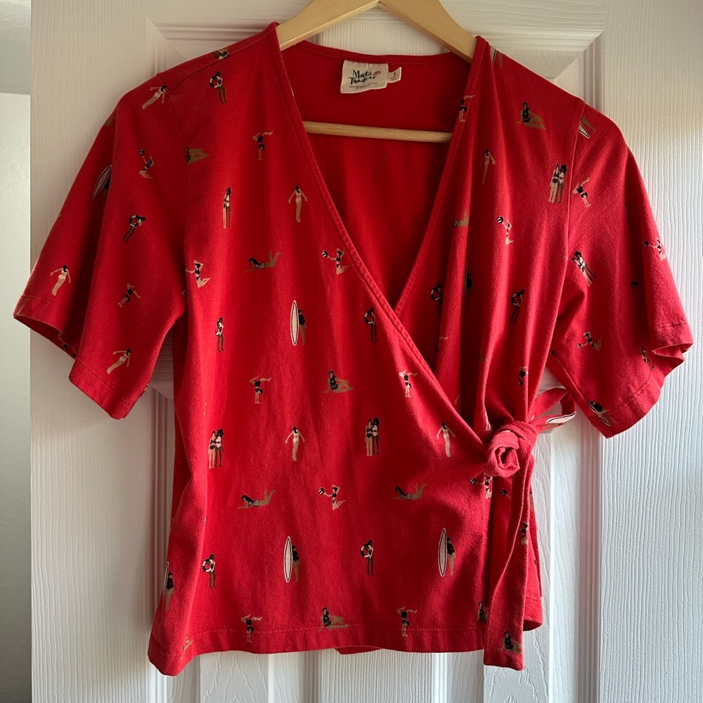 Mata Traders Red Swimmers Wrap Tee